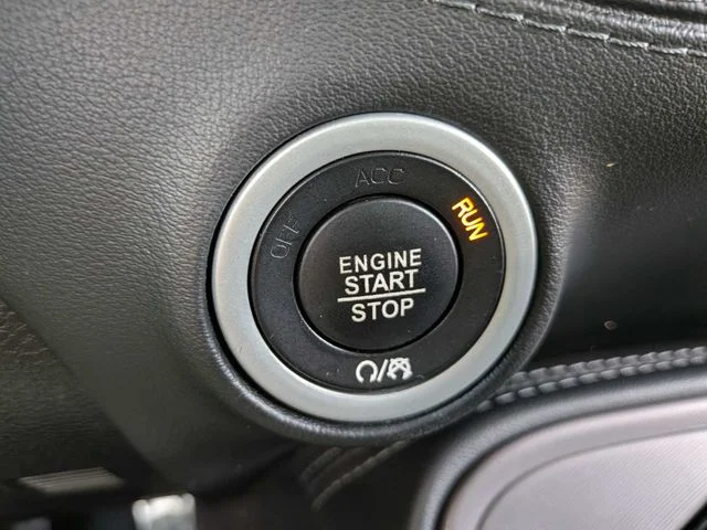 Used 2023 Green Dodge SXT image 25