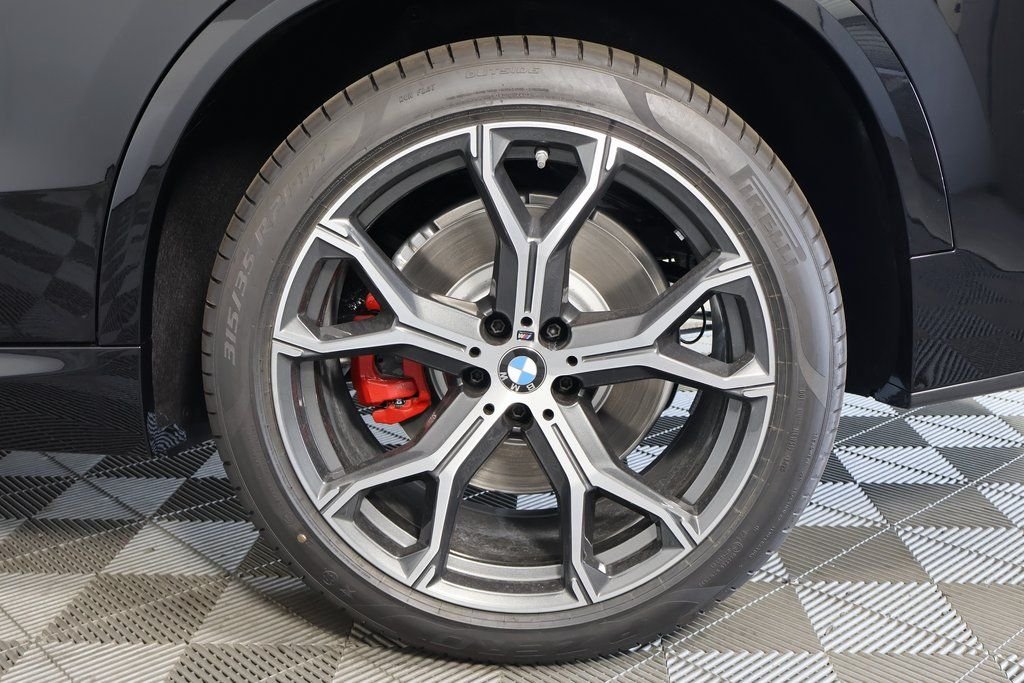 New 2026 Black Sapphire Metallic BMW xDrive50e image 10