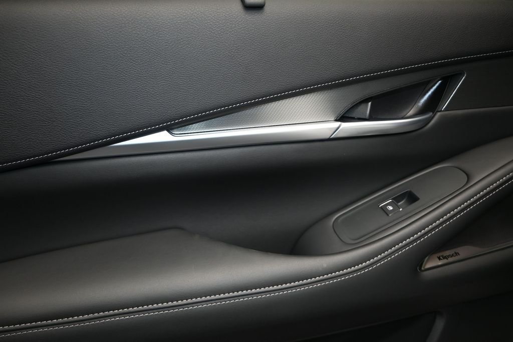 New 2026 RADIANT WHITE INFINITI Luxe FWD image 16