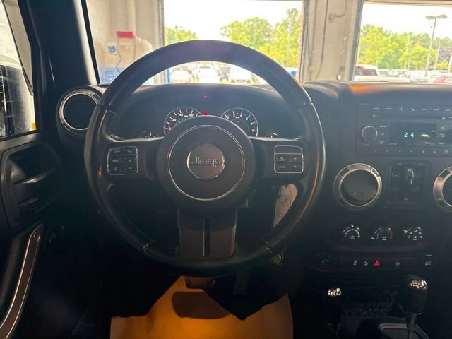 Used 2016 Black Jeep Sahara image 20