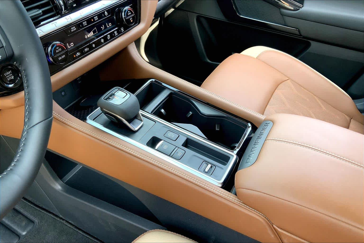 Used 2026 Super Black Nissan Platinum image 16