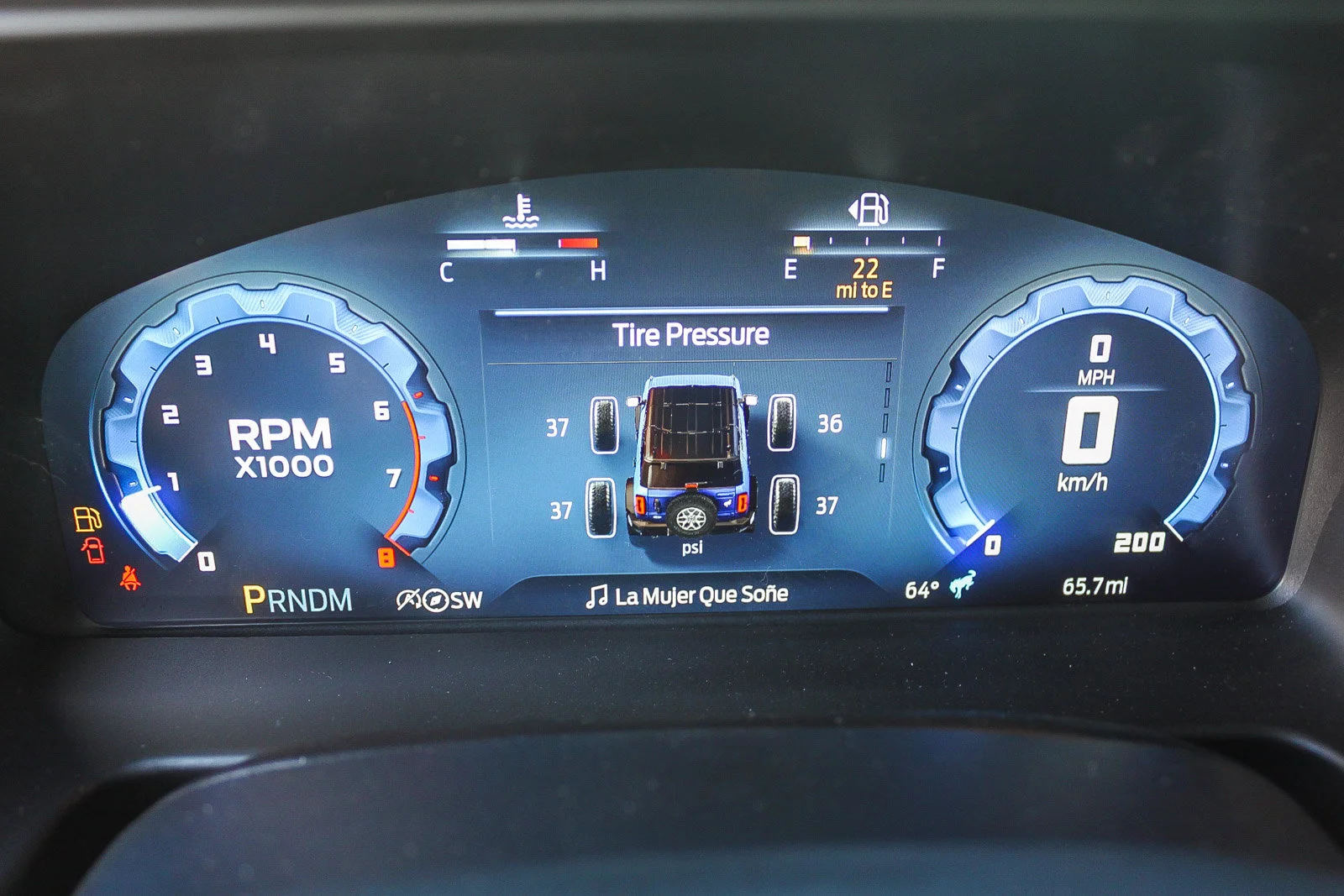 New 2025 Azure Gray Metallic Tri-Coat Ford Base image 25