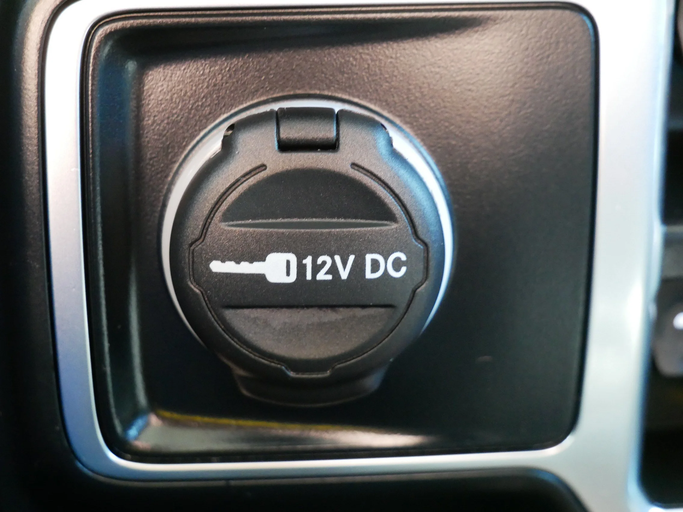 Used 2024 Anvil Clear Coat Jeep Sport S image 31