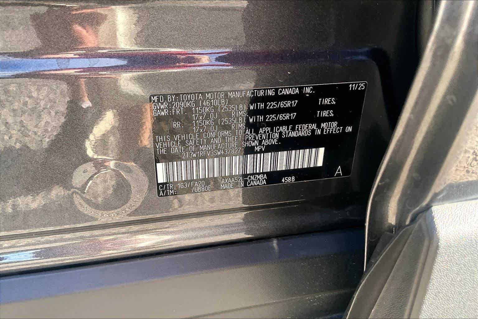 Used 2025 Magnetic Gray Metallic Toyota XLE image 34