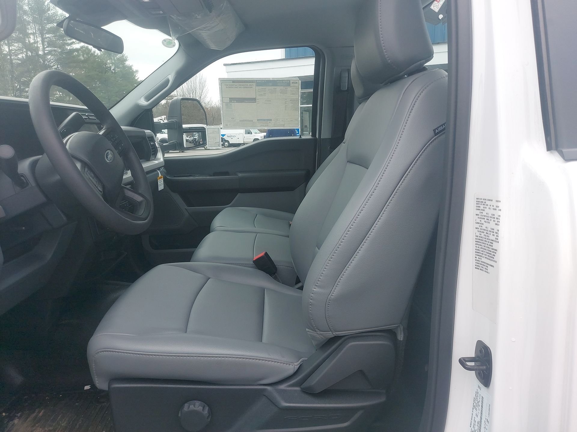 Used 2024 White Ford XL image 6