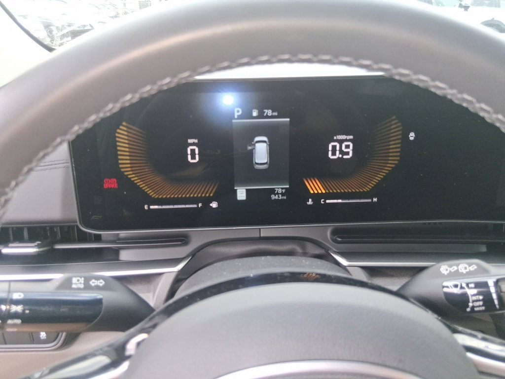 Used 2026  Kia EX image 12