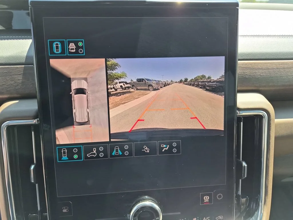 2026 GMC Yukon XL Denali Ultimate - Photo 30