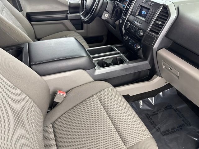Used 2018 Gray Ford XLT image 25