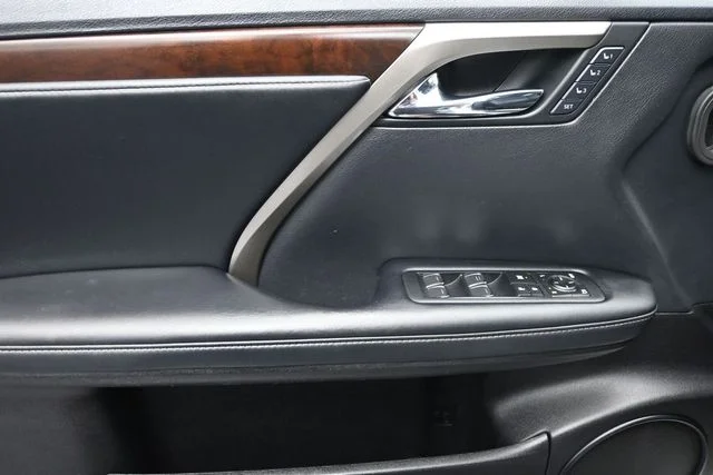 Used 2021 White Lexus 350 image 7
