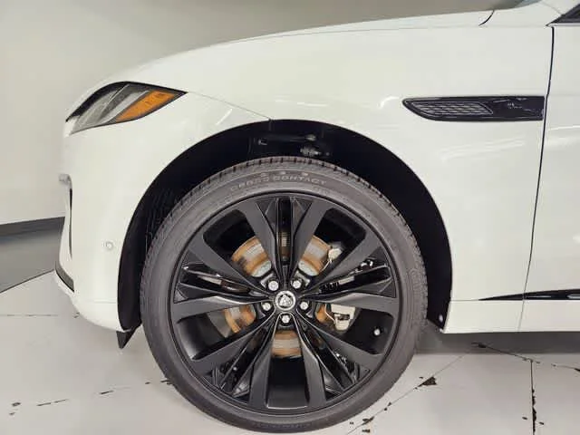 New 2026 Fuji White Jaguar R-Dynamic S image 11