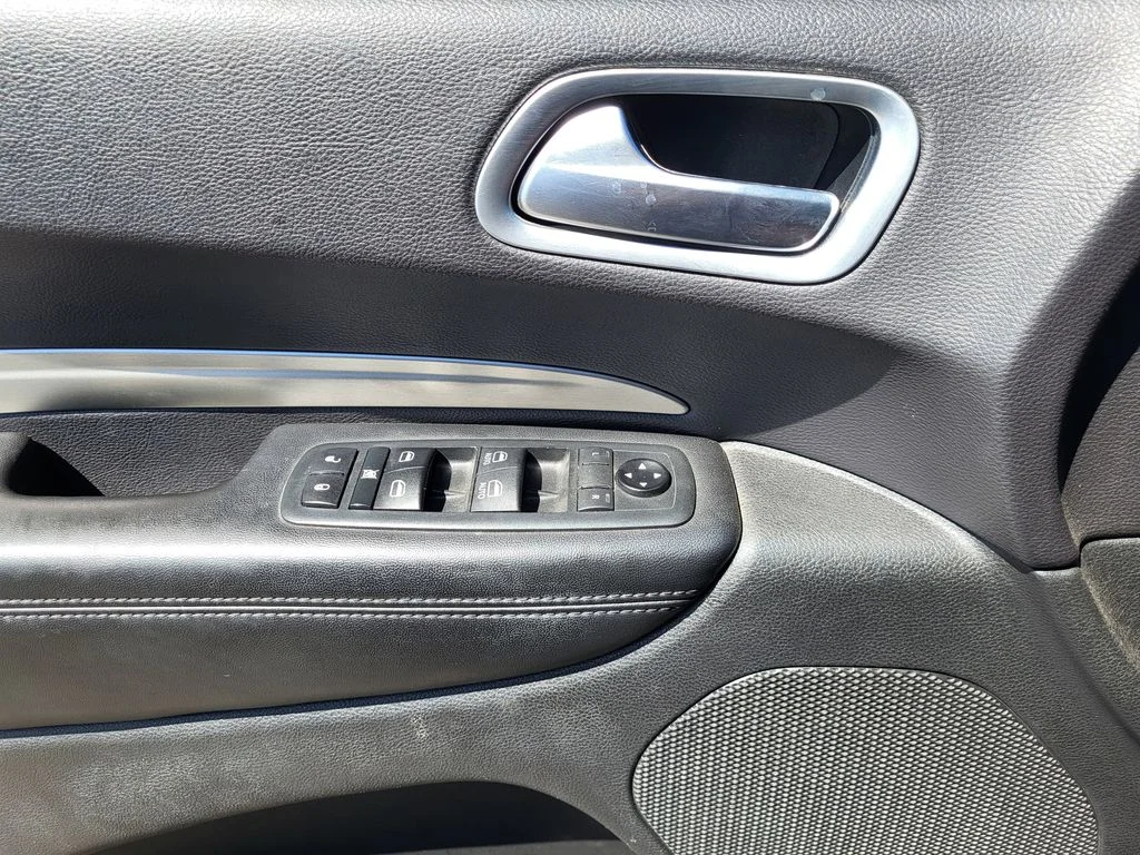 Used 2020 Gray Dodge SXT image 17
