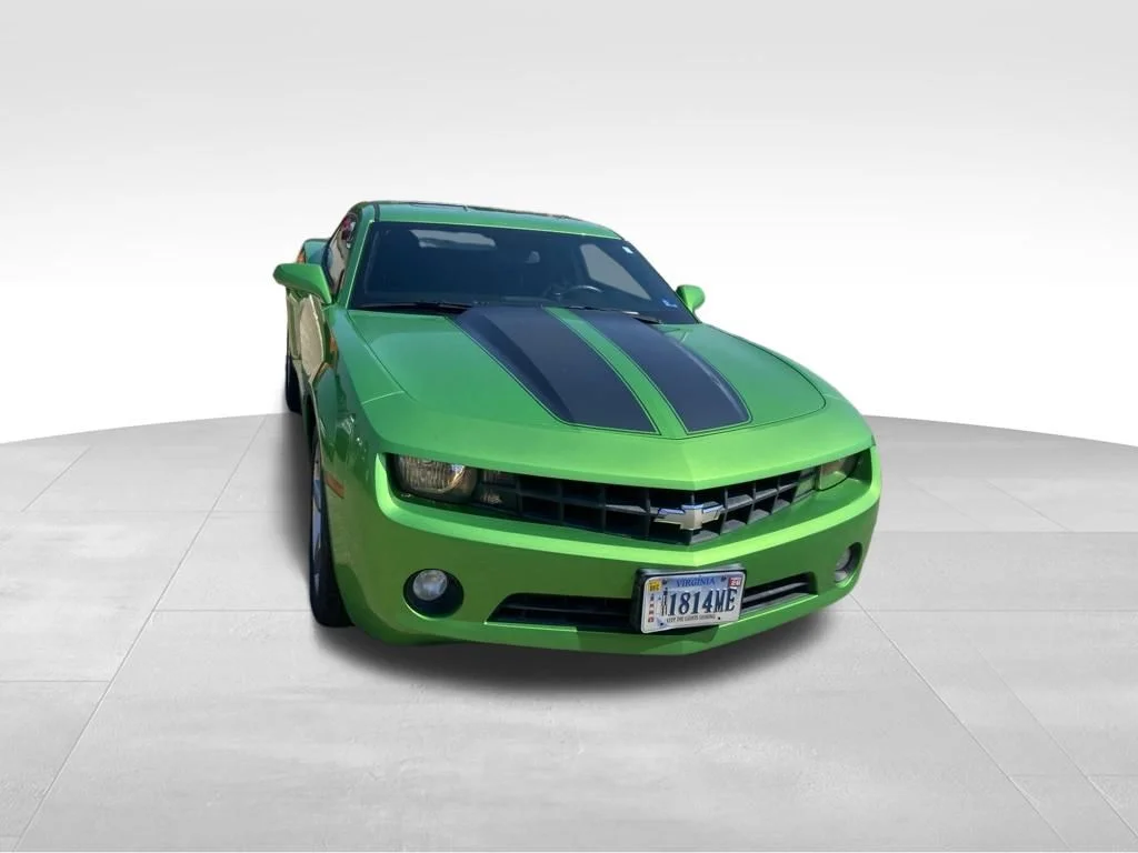 Used 2010 Green Chevrolet 1LT image 5