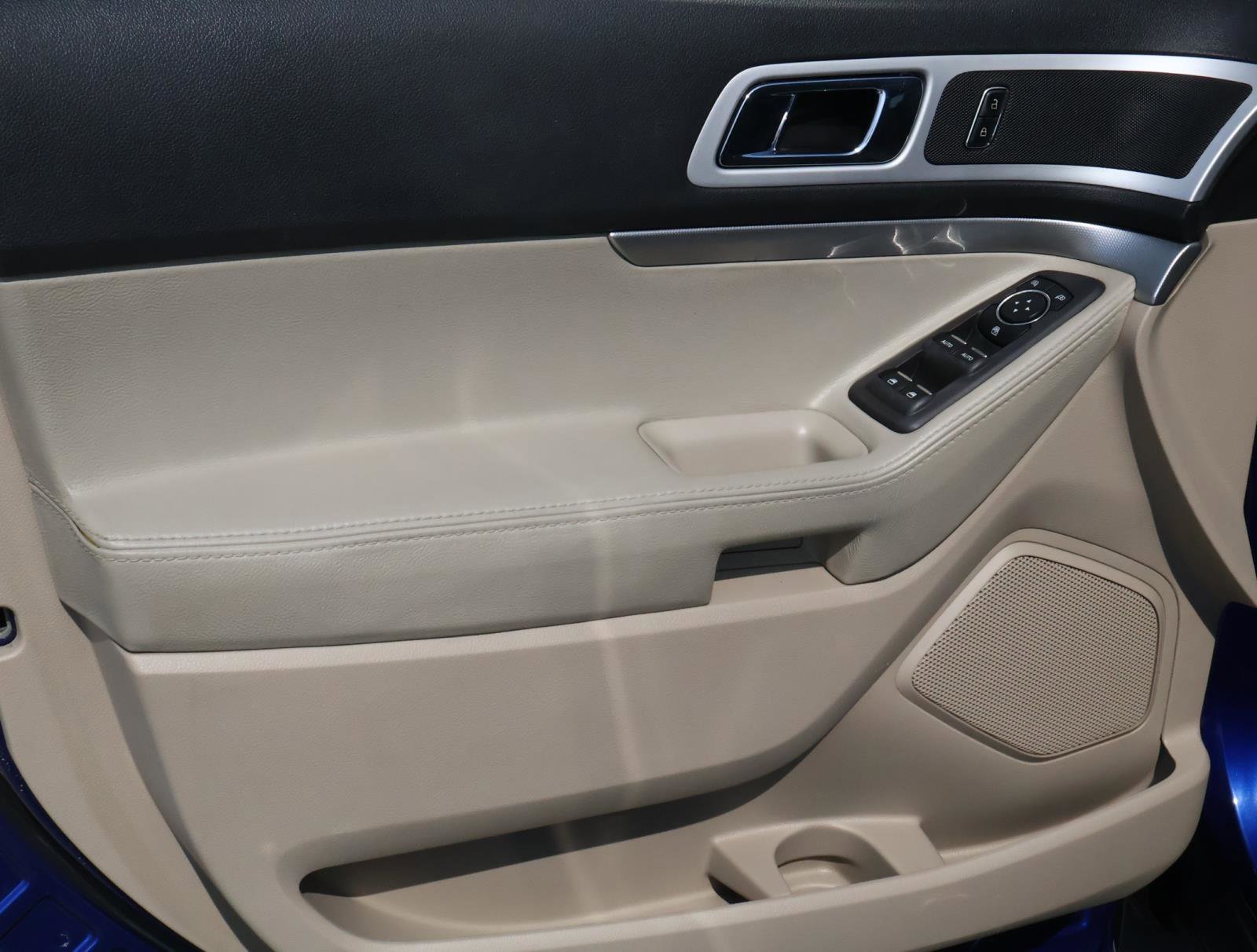 2013 Ford Explorer XLT - Photo 14