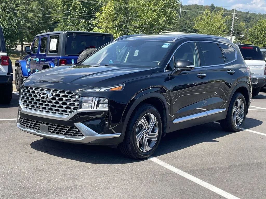 Used 2022 Black Hyundai SEL image 7