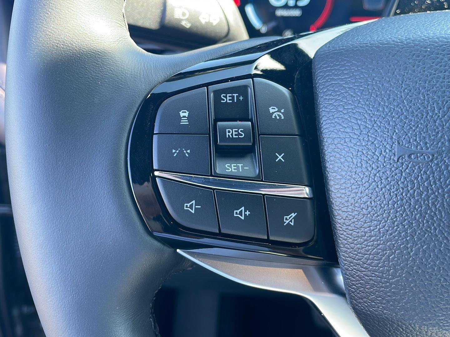 New 2026 Carbonized Gray Metallic Ford Platinum™ image 50