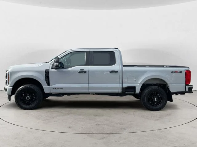 New 2026 Avalanche Ford XL image 2