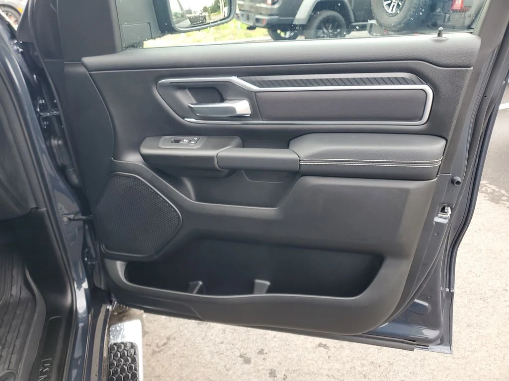 2025 RAM 1500 Big Horn/Lone Star - Photo 33