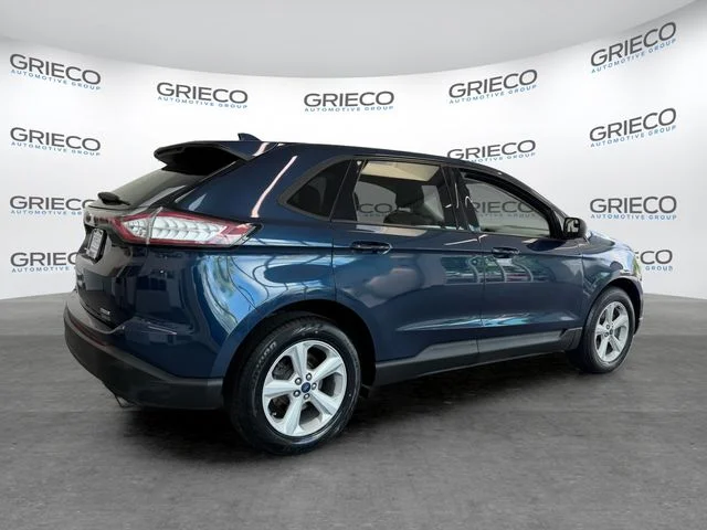 Used 2017 Blue Ford SE image 13