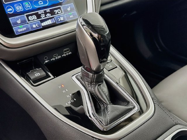 Used 2025 Green Subaru Onyx Edition XT image 27