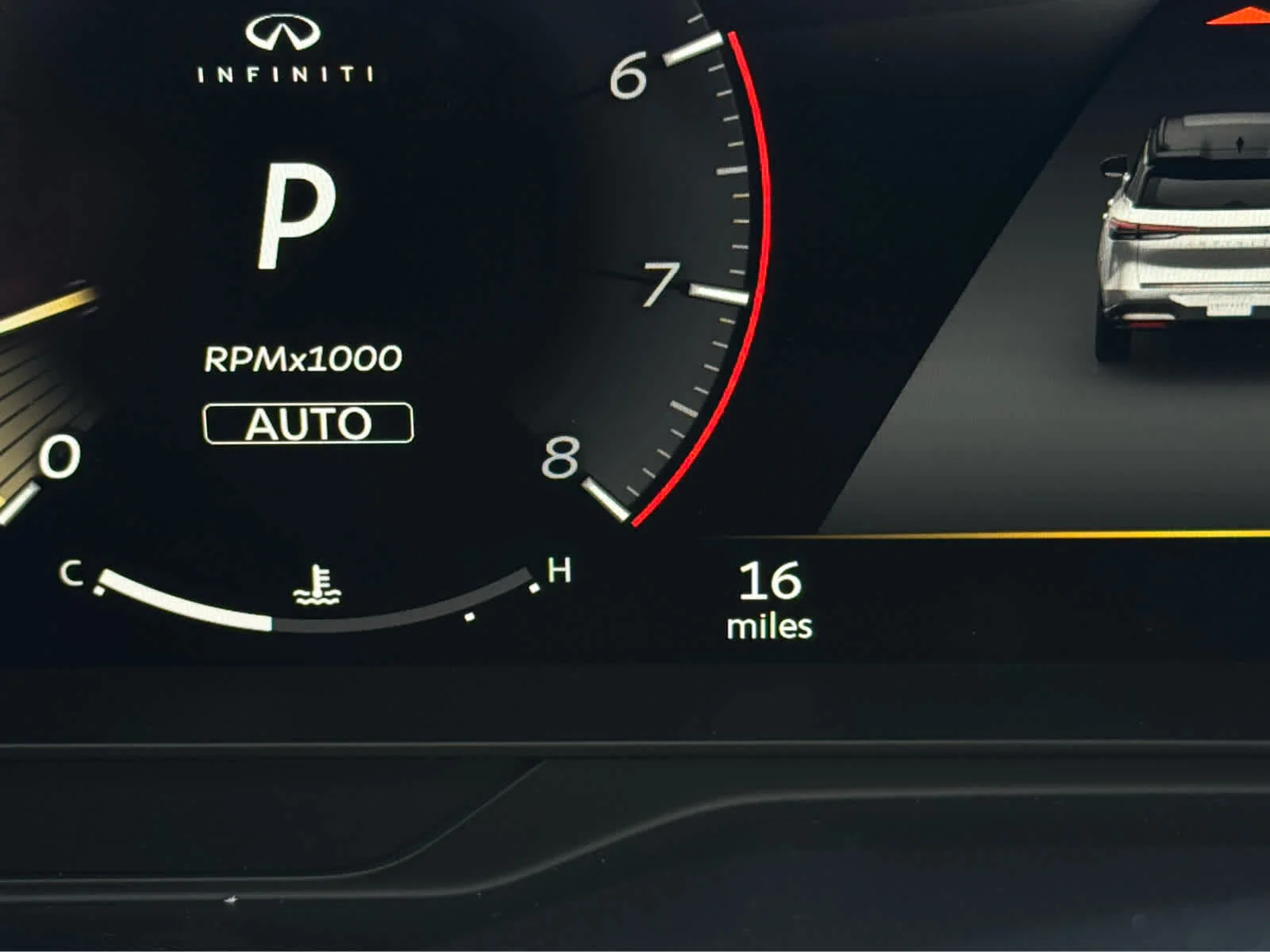 New 2027 2T RAD WHT INFINITI Sport AWD image 10