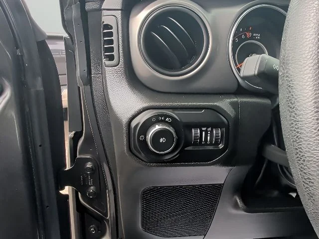 Used 2022 Gray Jeep Unlimited Sport image 15