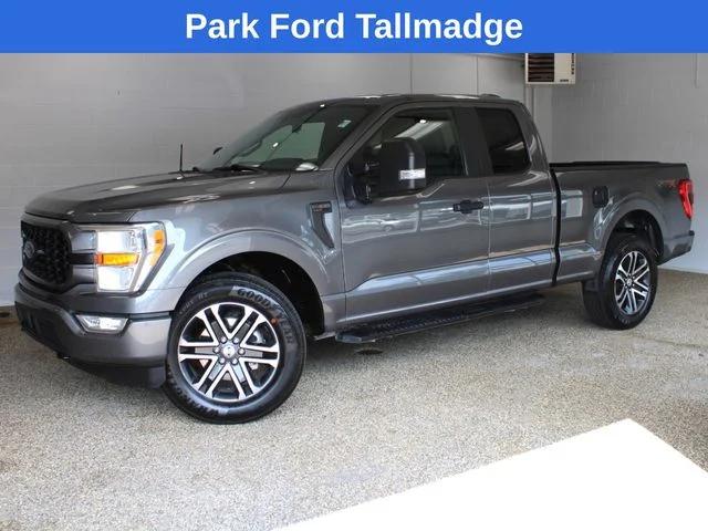 Used 2022 Gray Metallic Ford XL image 1