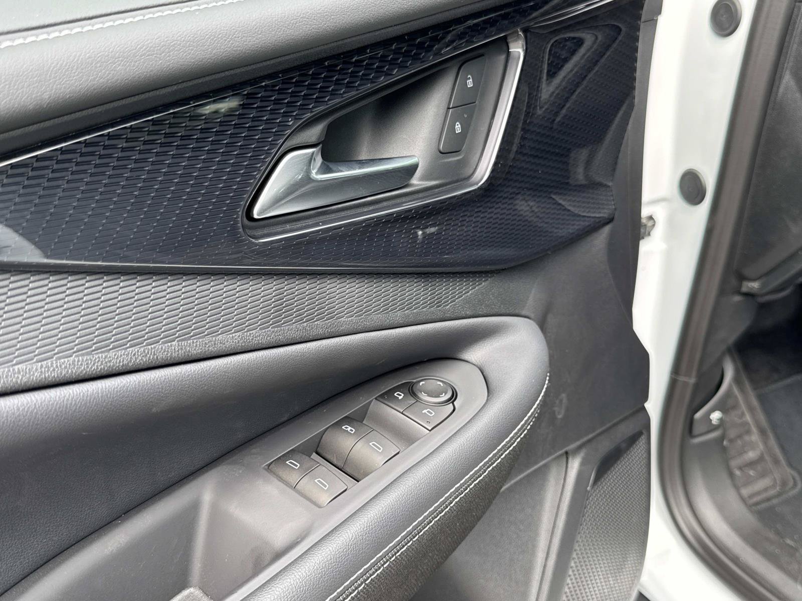 2025 Chevrolet Blazer EV LT - Photo 18