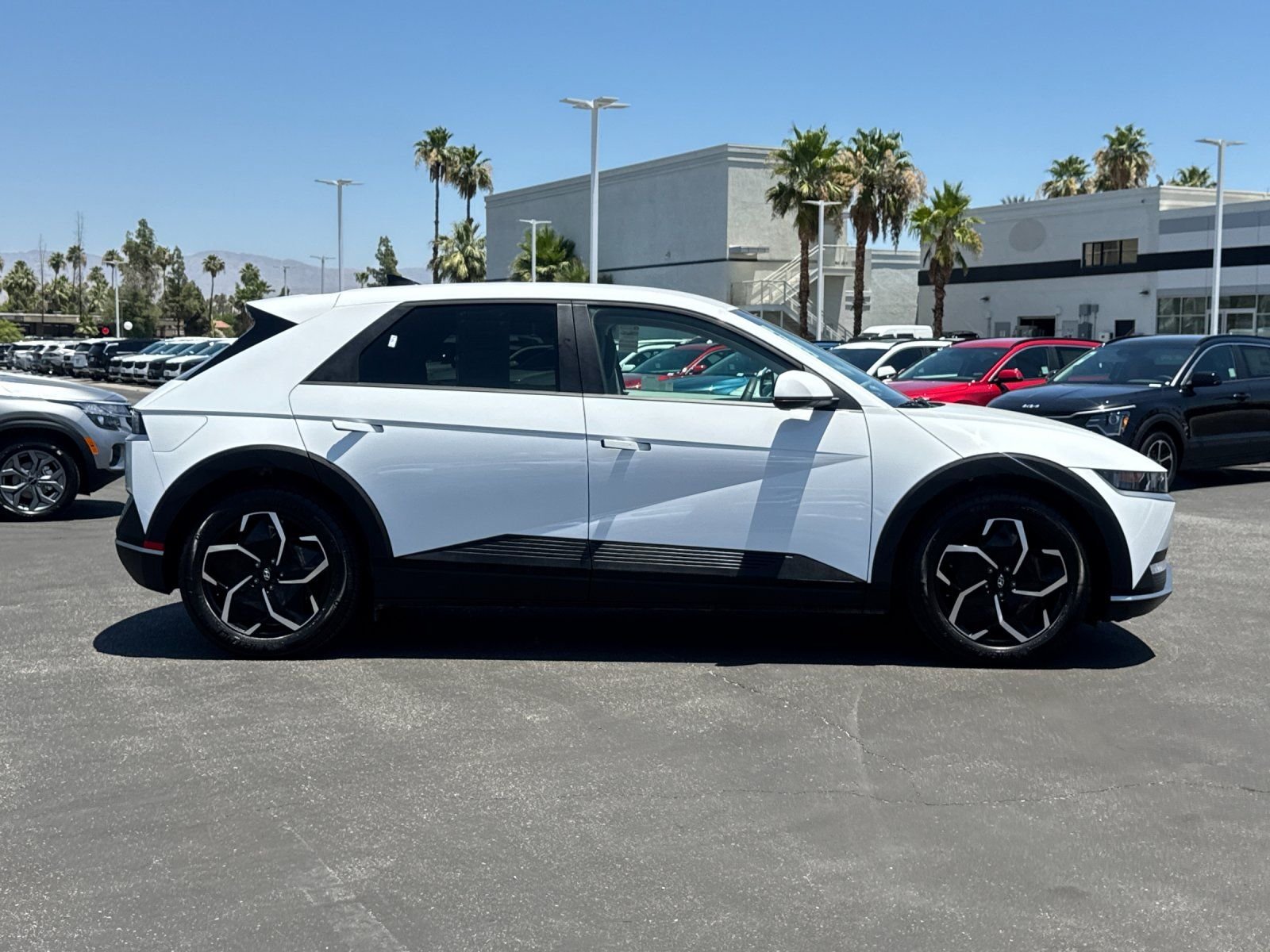 Used 2024 Hyundai IONIQ 5 SEL with VIN KM8KN4DE9RU279201 for sale in Cathedral City, CA