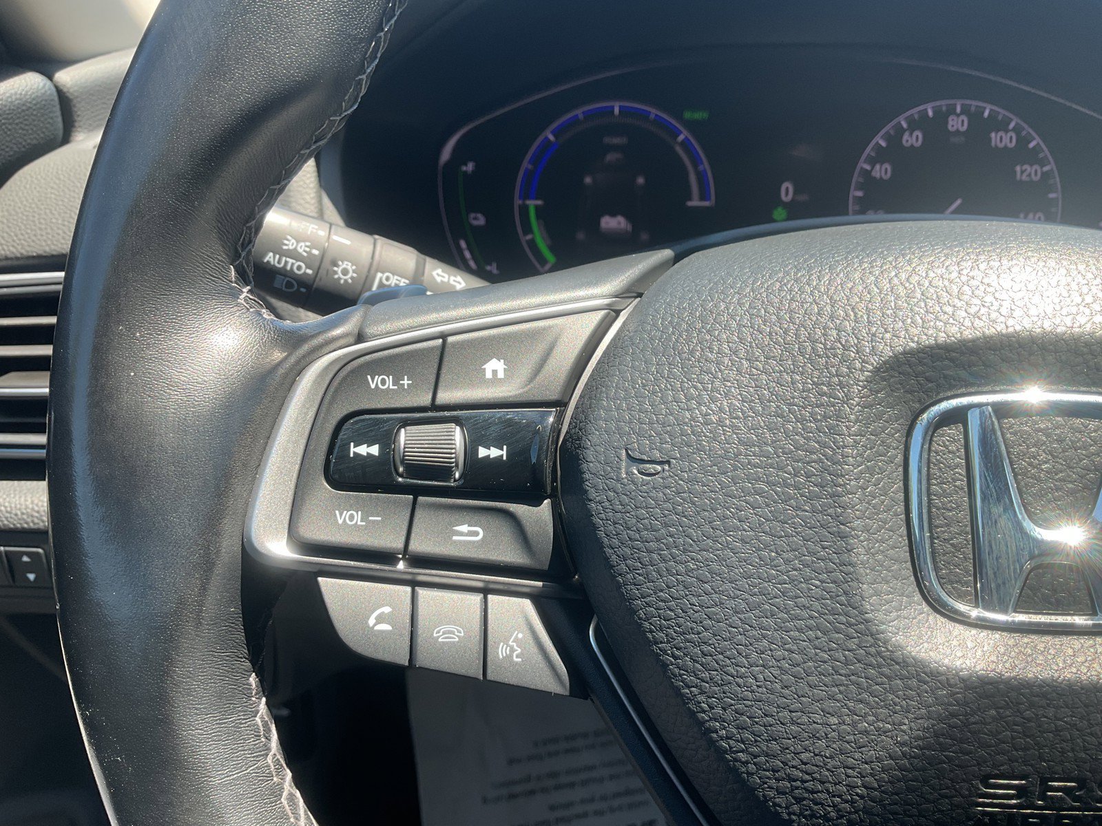 Used 2021 Crystal Black Pearl Honda Touring image 13