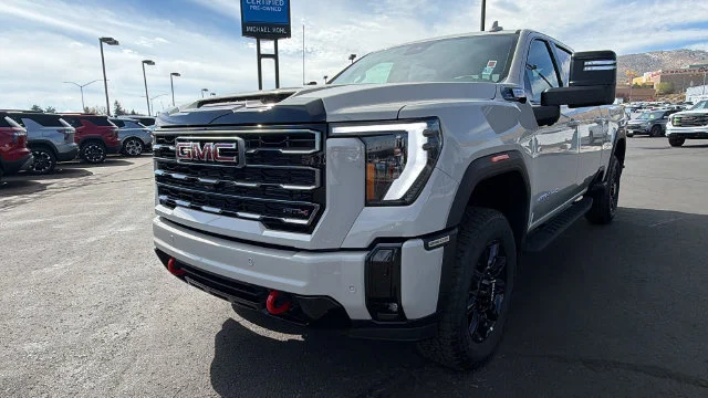 2026 GMC Sierra 2500HD AT4 - Photo 7