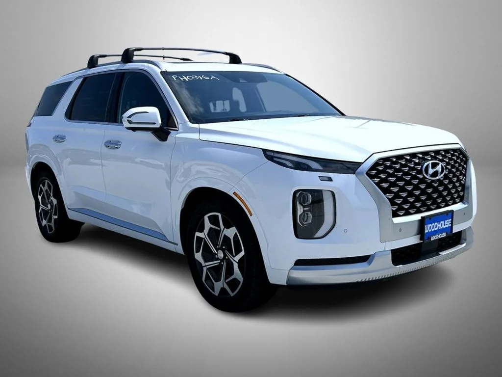 Used 2021 White Hyundai Calligraphy image 3
