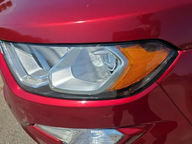 Used 2021 Red Ford SE image 31