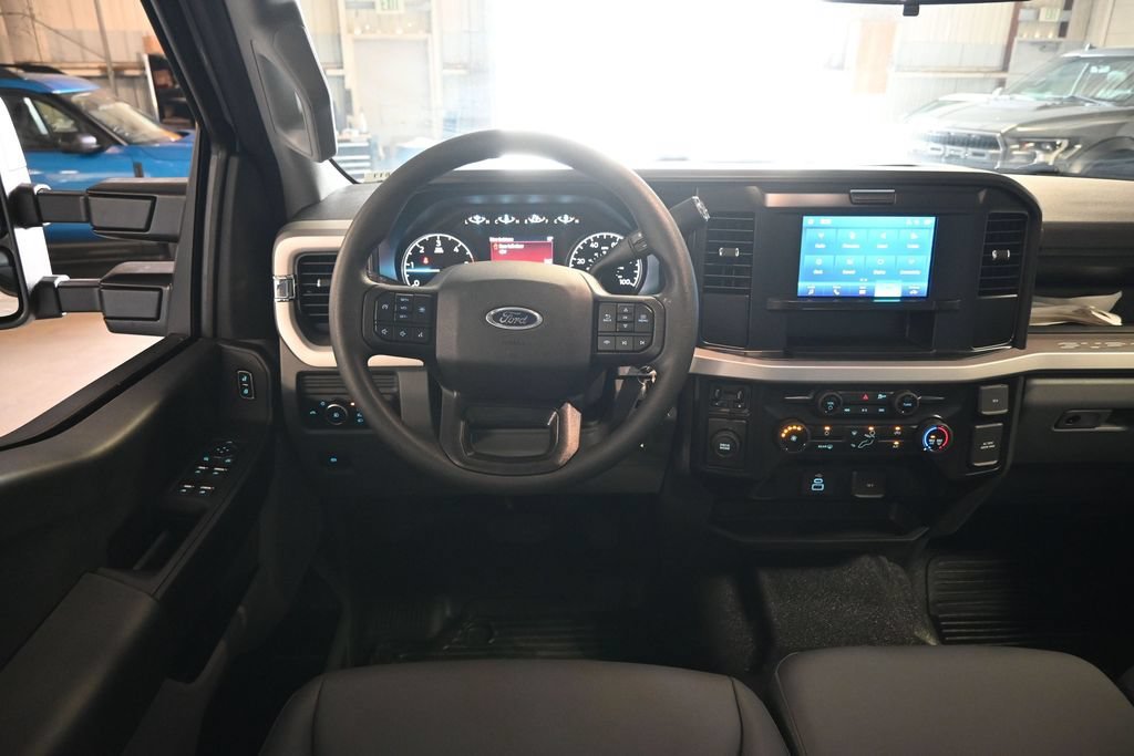 New 2026 Oxford White Ford XL image 18
