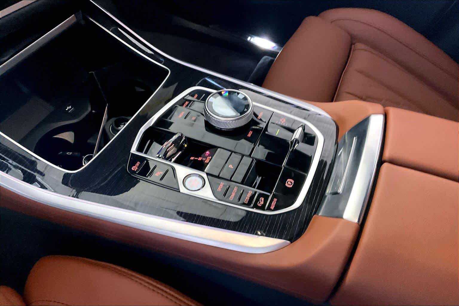 New 2026 Mineral White Metallic BMW M60i image 7