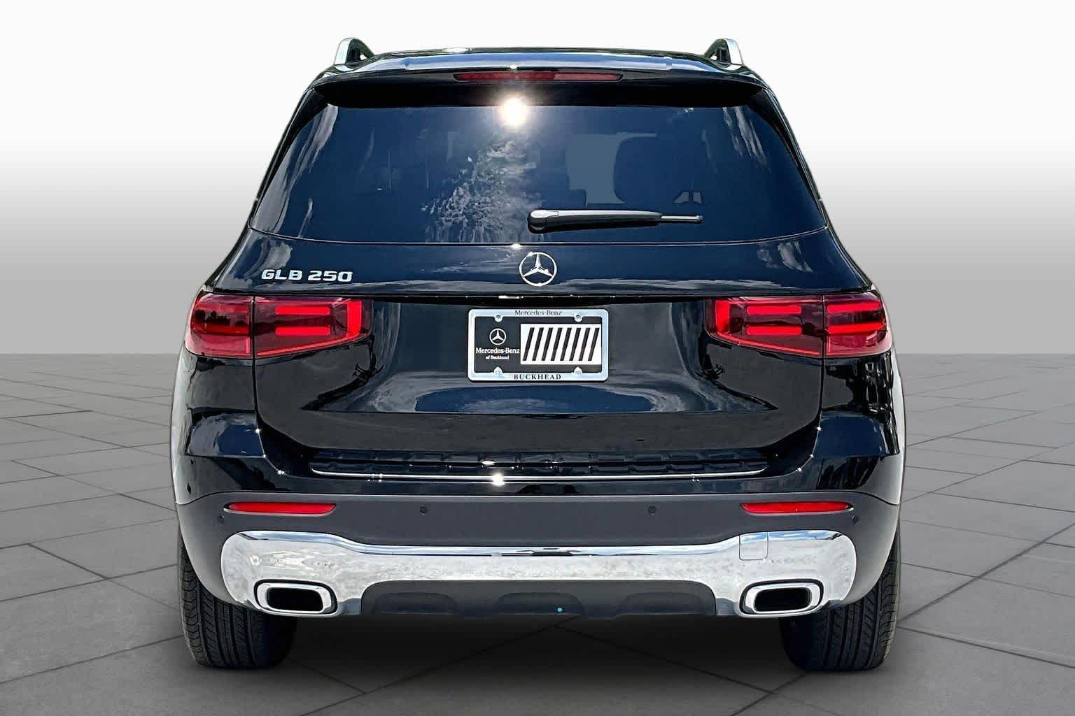 Certified Used 2026 Night Black Mercedes-Benz GLB 250 image 5