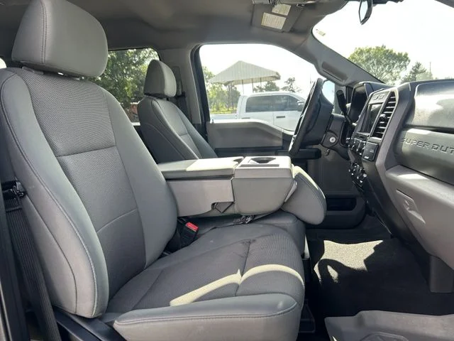 Used 2020 Black Ford XL image 5