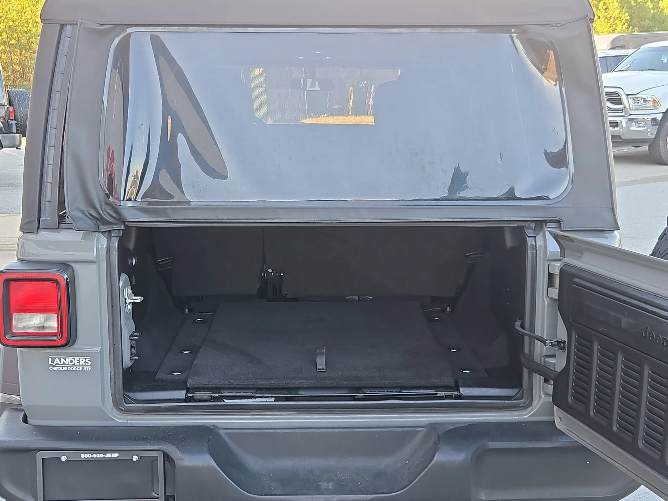 Used 2023 Sting-Gray Clearcoat Jeep Sport image 18