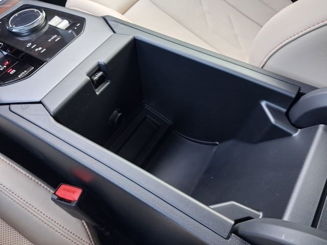 Used 2026 White BMW 30 xDrive image 21