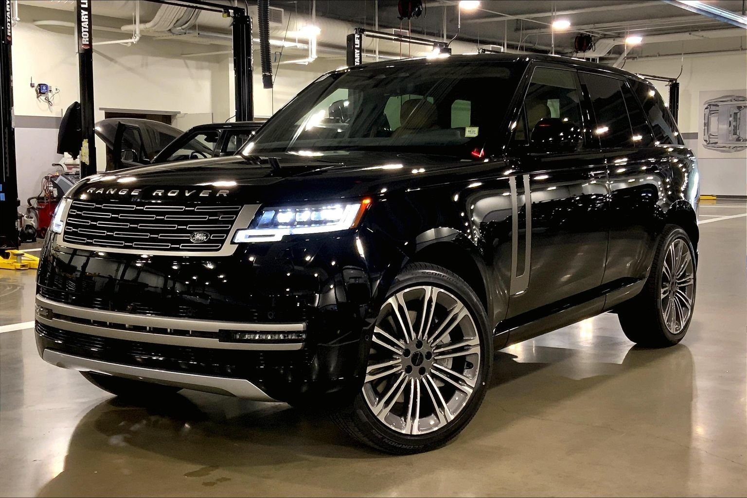 New 2026 Santorini Black LAND ROVER SE image 1