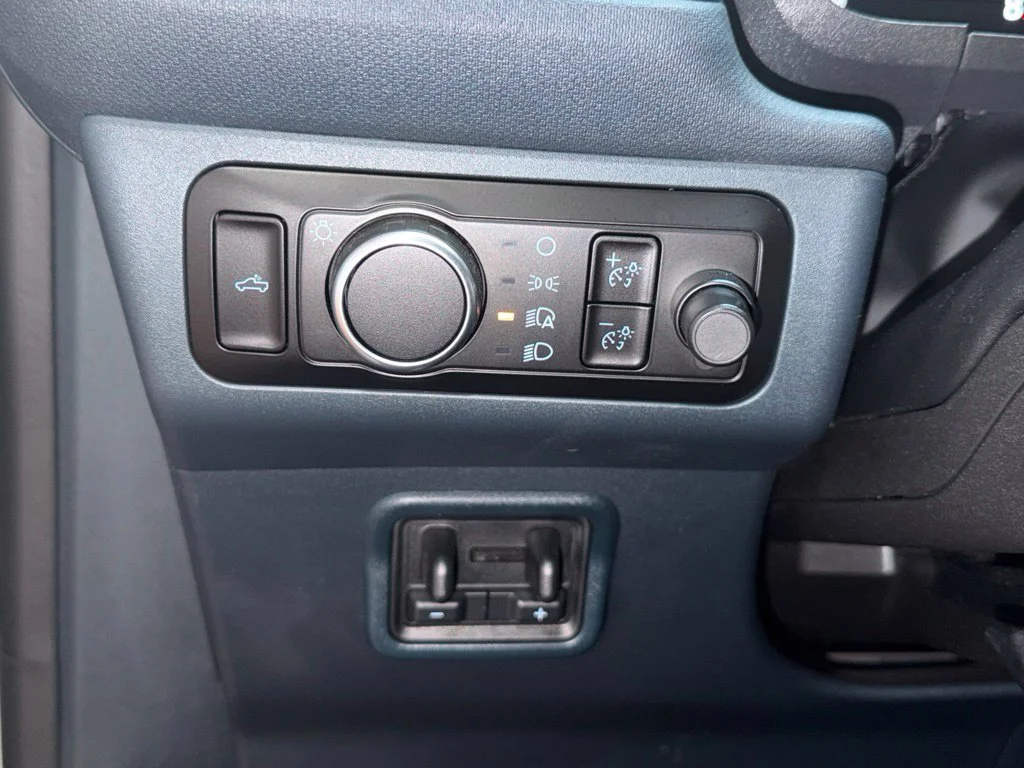 Used 2023 Cactus Ford Lariat image 26