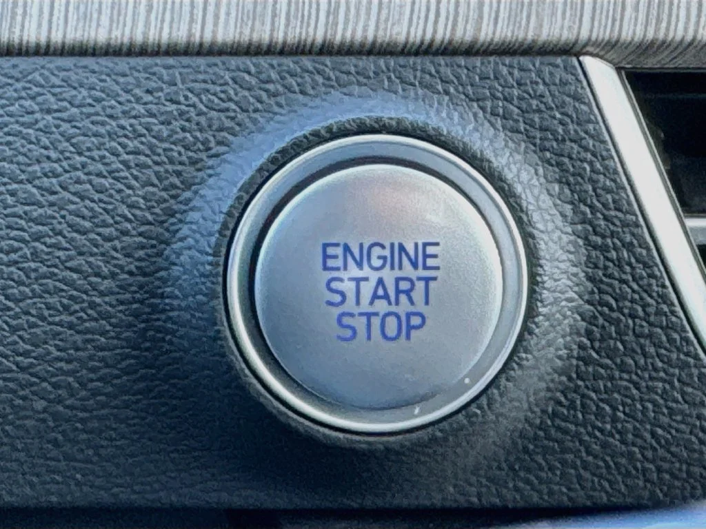 Used 2024 Silver Hyundai SEL image 18