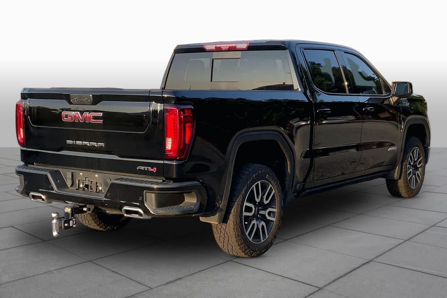 Used 2023 Onyx Black GMC AT4 image 13