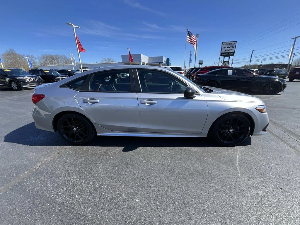 Used 2023 Lunar Silver Metallic Honda Sport image 8