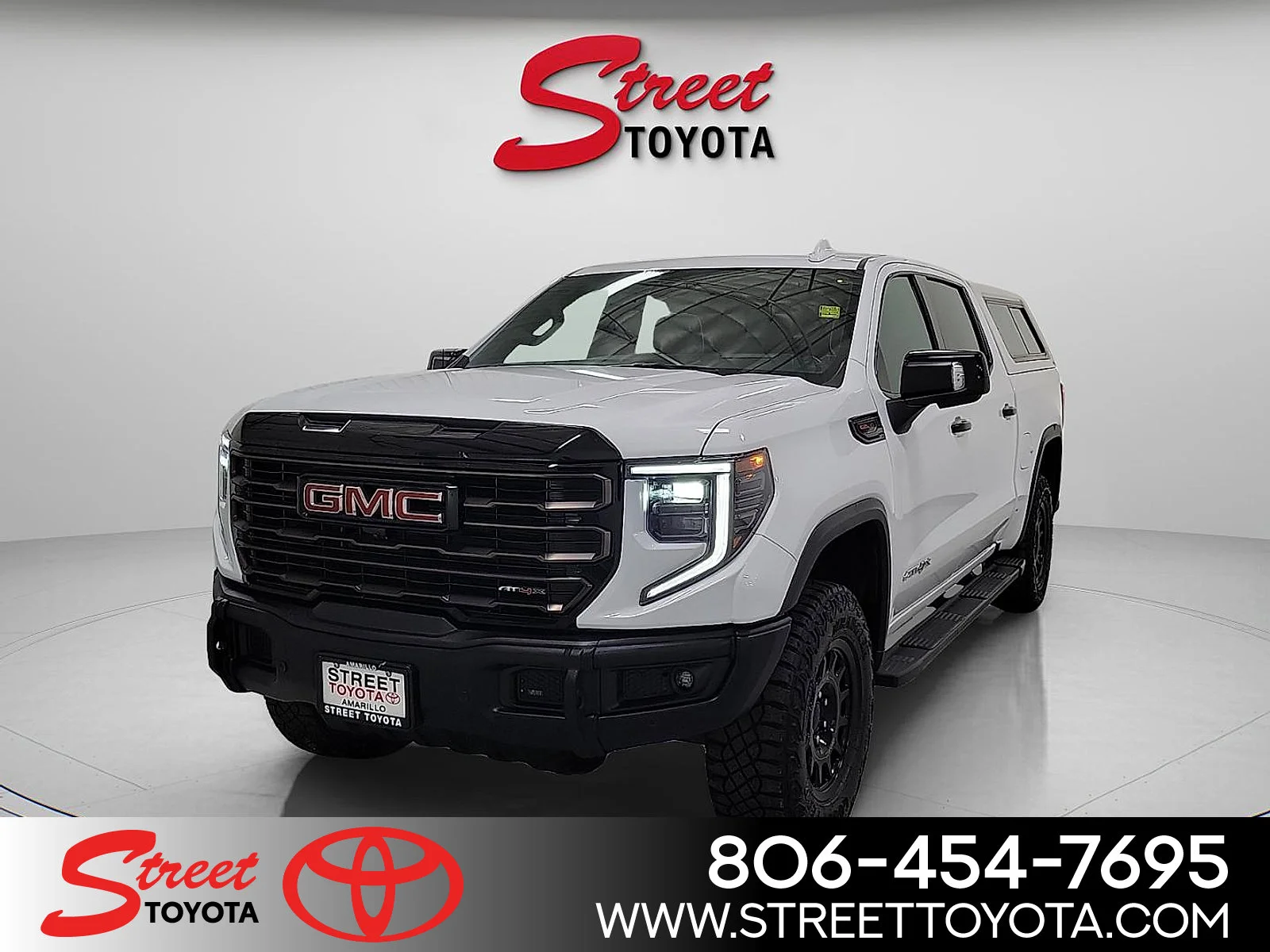 2024 GMC Sierra 4WD Crew Cab Short Box AT4X's photo