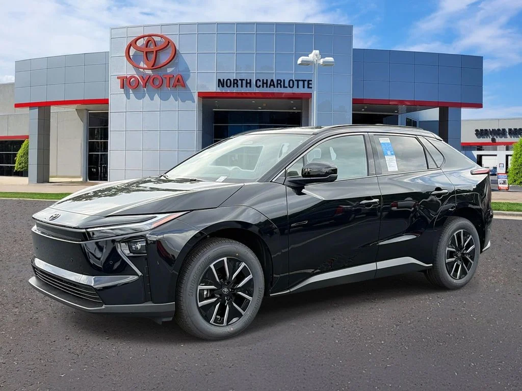 New 2026 Midnight Black Metallic Toyota XLE image 4