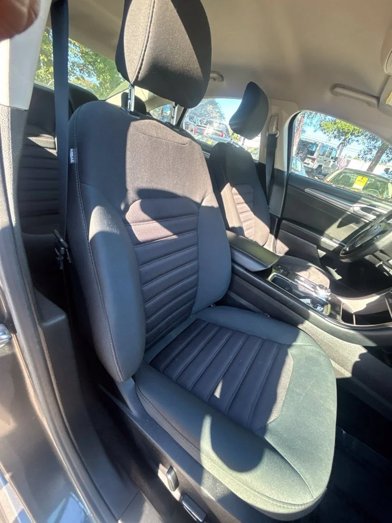 Used 2017 Gray Ford SE image 16