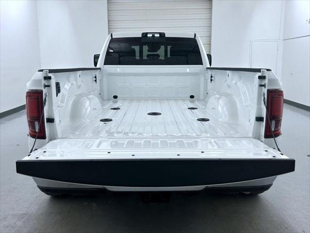 New 2026 Bright White Clear-Coat Exterior Paint RAM LARAMIE image 21