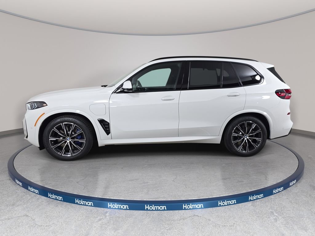New 2026 Alpine White BMW xDrive50e image 8