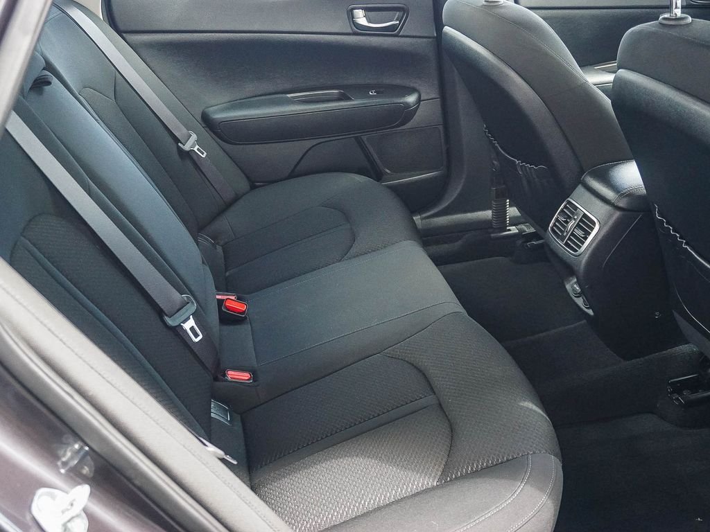 Used 2017 Gray Kia Base image 14