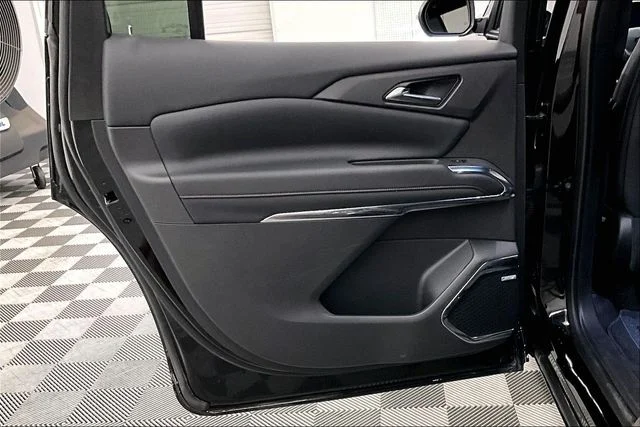 Used 2025 Mosaic Black Metallic Chevrolet RS image 23